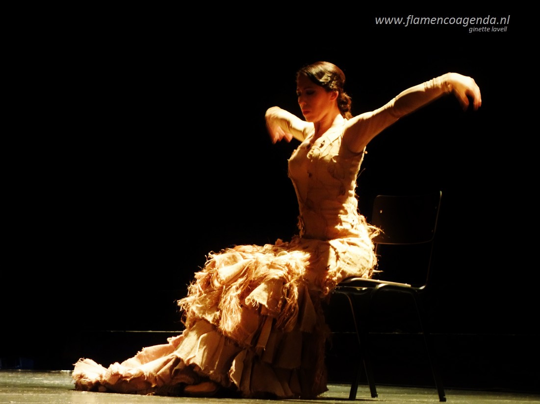 Ana Morales 13a Paradiso foto Ginette Lavell